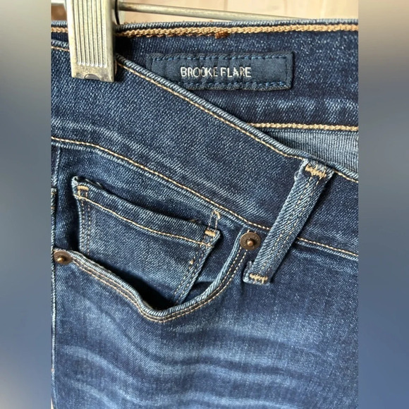 Lucky Brand Mid Rise Brooke Flare Jeans Size 6 - Picture 6 of 11